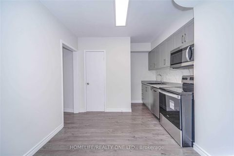 Photo 13 at 104 Benson Avenue, Wychwood, Toronto