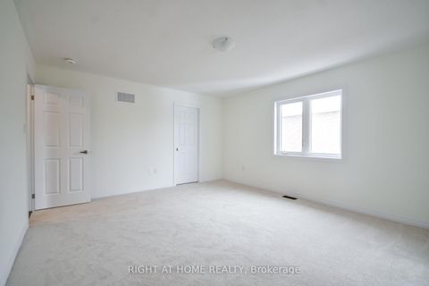 Photo 36 at 215 SUTHERLAND Street S, Stayner, Clearview