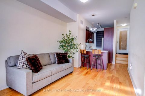 Photo 5 at 4 Curlew Drive, Donalda, Toronto