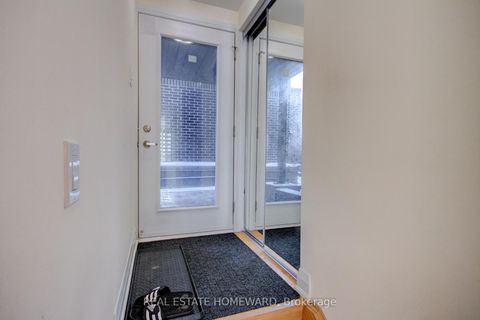 Photo 10 at 4 Curlew Drive, Donalda, Toronto