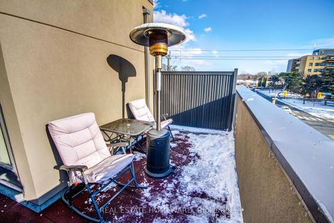 Photo 16 at 4 Curlew Drive, Donalda, Toronto