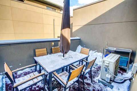 Photo 17 at 4 Curlew Drive, Donalda, Toronto