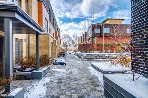 Photo 23 at 4 Curlew Drive, Donalda, Toronto