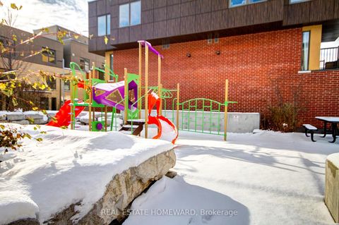Photo 24 at 4 Curlew Drive, Donalda, Toronto