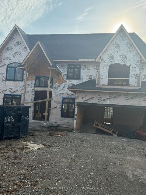 Photo 1 at 293 Annsheila Drive, Keswick South, Georgina