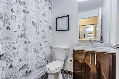 Photo 9 at 105 - 75 North Park Road, Beverley Glen, Vaughan