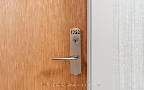 Photo 3 at 1922 - 8960 Jane Street, Vellore Village, Vaughan