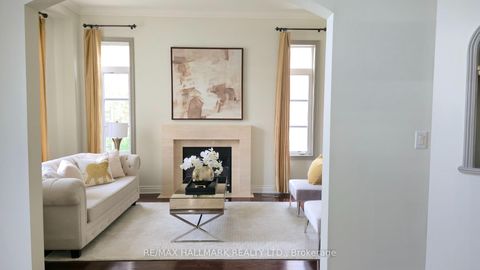 Photo 5 at 383 Paradelle Drive, Oak Ridges Lake Wilcox, Richmond Hill