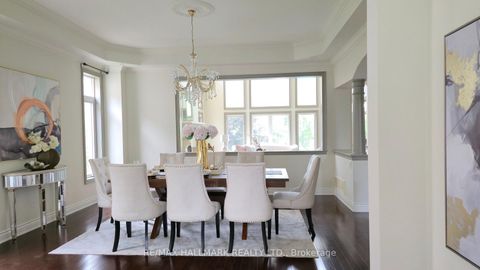 Photo 8 at 383 Paradelle Drive, Oak Ridges Lake Wilcox, Richmond Hill