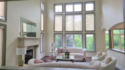 Photo 10 at 383 Paradelle Drive, Oak Ridges Lake Wilcox, Richmond Hill