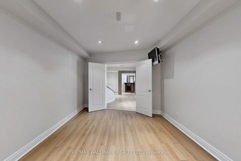 Photo 41 at 383 Paradelle Drive, Oak Ridges Lake Wilcox, Richmond Hill