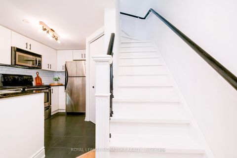 Photo 11 at 1602 - 28 Laidlaw Street, South Parkdale, Toronto