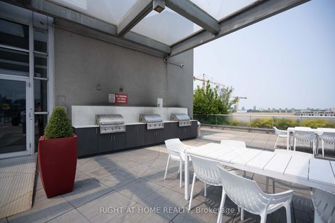 Photo 14 at 413 - 1 Shaw Street, Niagara, Toronto