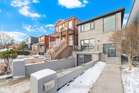 Photo 3 at 24 Chudleigh Road, Fairbank, Toronto