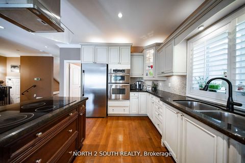 Photo 11 at 339 Burnhamthorpe Road, City Centre West, Toronto