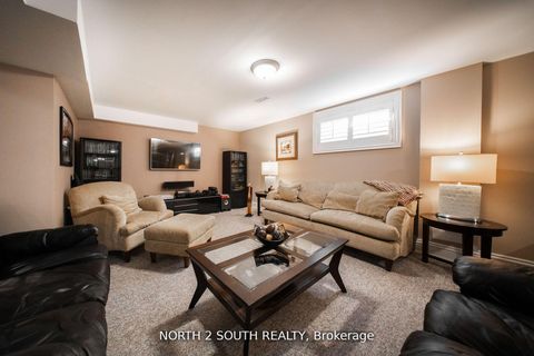 Photo 31 at 339 Burnhamthorpe Road, City Centre West, Toronto