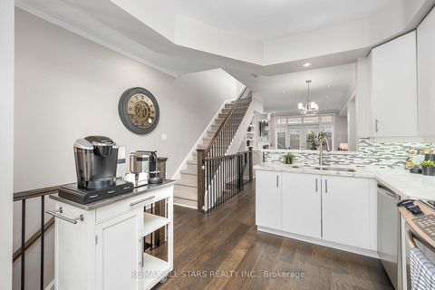 Photo 6 at 114 Six Point Road, City Centre West, Toronto