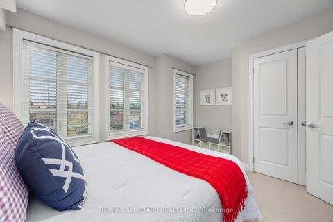 Photo 25 at 114 Six Point Road, City Centre West, Toronto