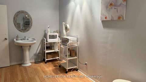 Photo 3 at 3 - 1468 Victoria Park Avenue, Victoria Village, Toronto