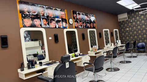 Photo 6 at 3 - 1468 Victoria Park Avenue, Victoria Village, Toronto