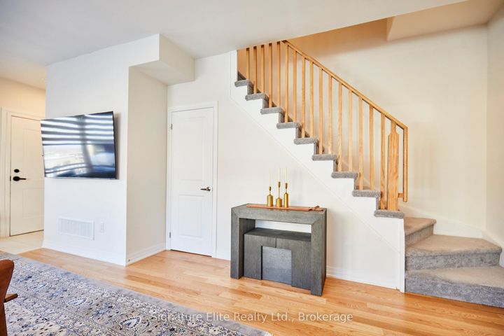 Photo 11 at 8 - 70 Baynes Way, Bradford, Bradford West Gwillimbury