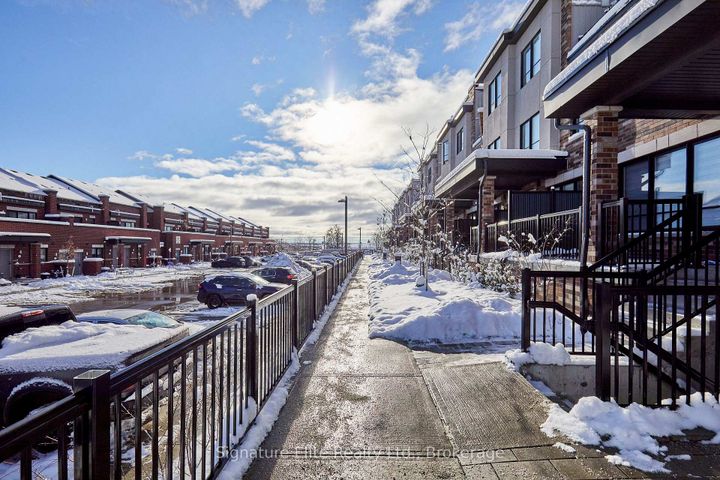 Photo 31 at 8 - 70 Baynes Way, Bradford, Bradford West Gwillimbury