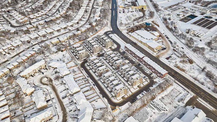 Photo 34 at 8 - 70 Baynes Way, Bradford, Bradford West Gwillimbury