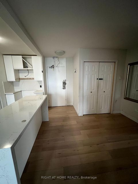 Photo 3 at 2201 - 40 Homewood Avenue, South St. James Town, Toronto