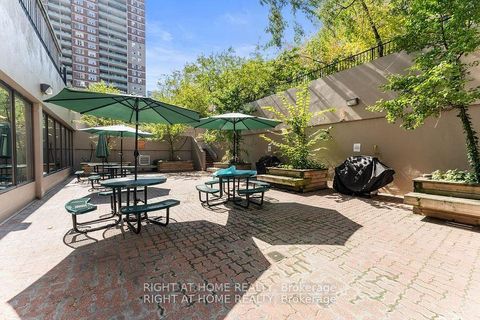 Photo 13 at 2201 - 40 Homewood Avenue, South St. James Town, Toronto