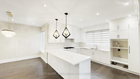 Photo 8 at 204 Mary Street, CO Central, Oakville