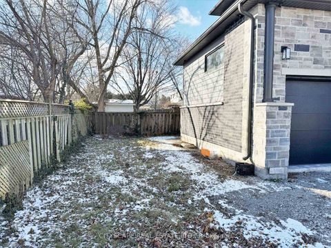 Photo 45 at 204 Mary Street, CO Central, Oakville