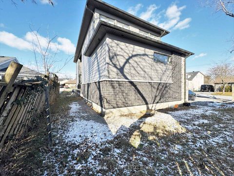 Photo 46 at 204 Mary Street, CO Central, Oakville