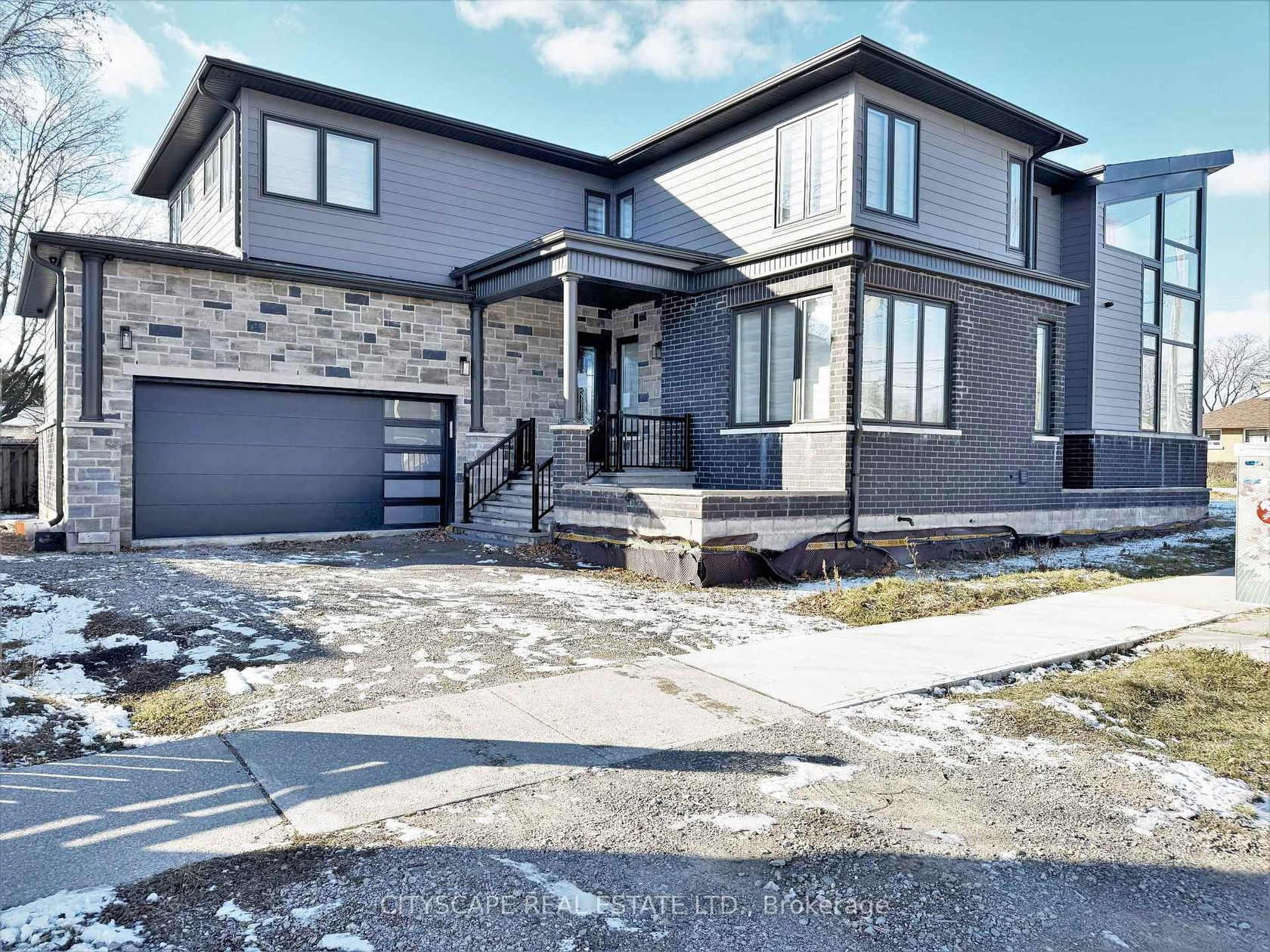 204 Mary Street, CO Central, Oakville 