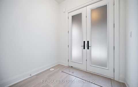 Photo 2 at 3304 AZAM Way W, GO Glenorchy, Oakville