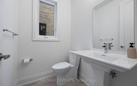 Photo 11 at 3304 AZAM Way W, GO Glenorchy, Oakville