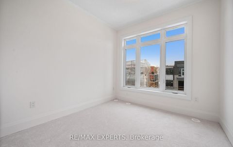 Photo 14 at 3304 AZAM Way W, GO Glenorchy, Oakville