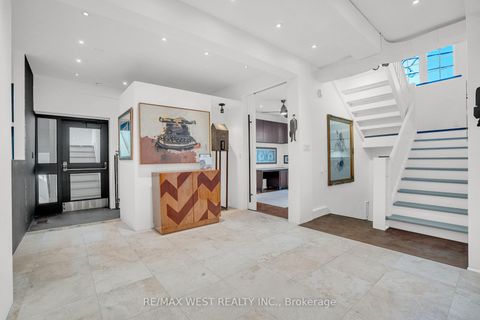 Photo 7 at 53 Argyle Street, Bellwoods, Toronto