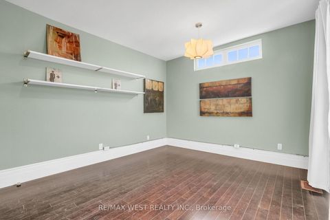 Photo 42 at 53 Argyle Street, Bellwoods, Toronto