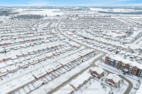 Photo 22 at 28 Raymond Crescent, Painswick South, Barrie