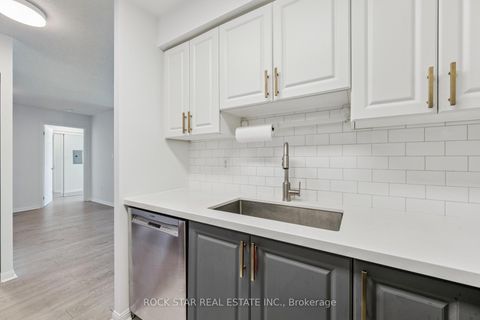 Photo 15 at 508 - 23 Lorraine Drive, Willowdale West, Toronto