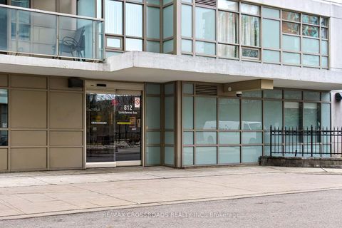 Photo 1 at 114 - 812 Lansdowne Avenue, Junction, Toronto