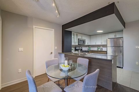 Photo 16 at 114 - 812 Lansdowne Avenue, Junction, Toronto