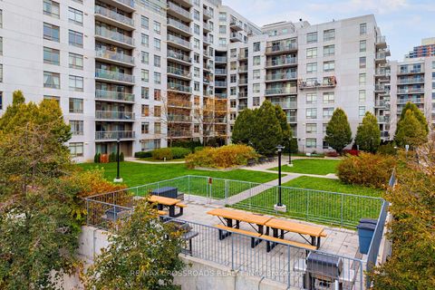 Photo 39 at 114 - 812 Lansdowne Avenue, Junction, Toronto