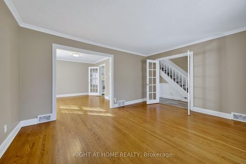 Photo 4 at 44 Newton Street, Wellington, Barrie