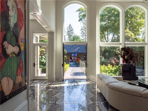 Photo 7 at 15 Chartwell Road, OO Old Oakville, Oakville