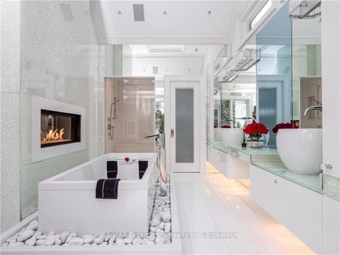 Photo 13 at 15 Chartwell Road, OO Old Oakville, Oakville