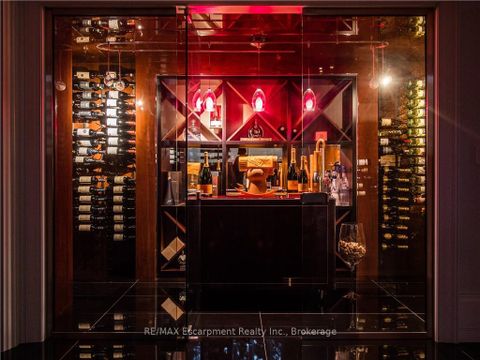 Photo 17 at 15 Chartwell Road, OO Old Oakville, Oakville