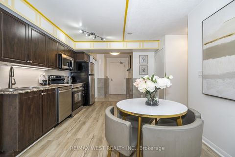 Photo 5 at 465 - 209 Fort York Boulevard, Niagara, Toronto