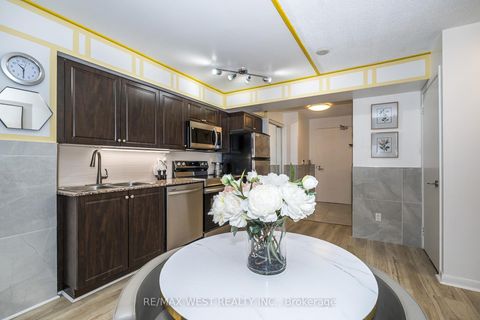 Photo 6 at 465 - 209 Fort York Boulevard, Niagara, Toronto