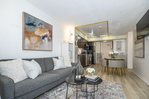 Photo 8 at 465 - 209 Fort York Boulevard, Niagara, Toronto